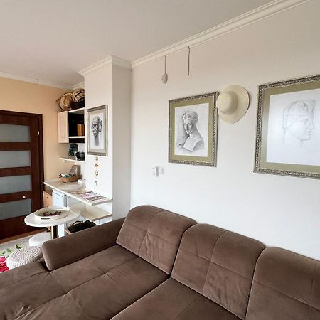 Downtown Central Apartment With Working Kitchen, City Views & Free Parking Kazanlŭk 외부 사진