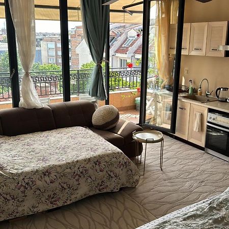 Downtown Central Apartment With Working Kitchen, City Views & Free Parking Kazanlŭk 외부 사진
