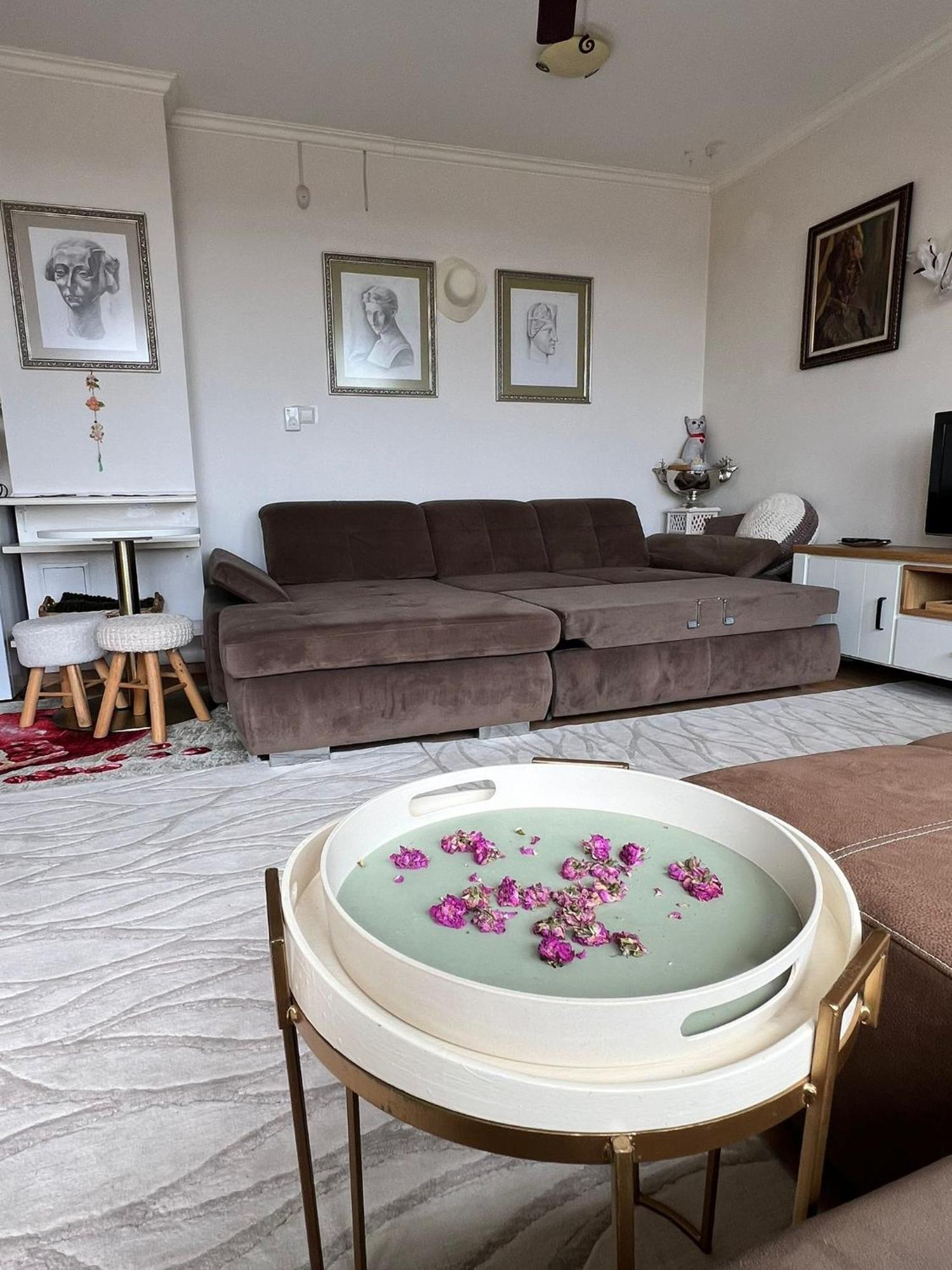 Downtown Central Apartment With Working Kitchen, City Views & Free Parking Kazanlŭk 외부 사진