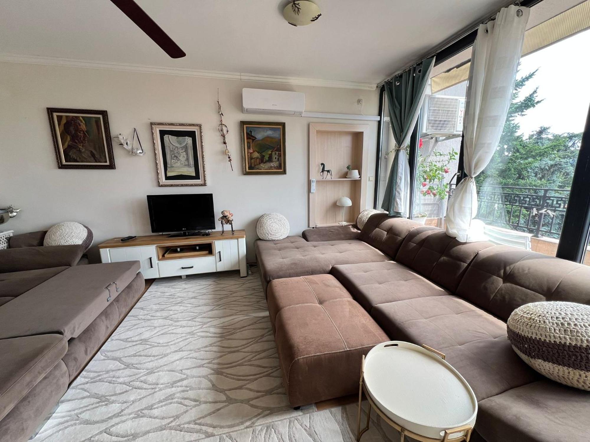 Downtown Central Apartment With Working Kitchen, City Views & Free Parking Kazanlŭk 외부 사진