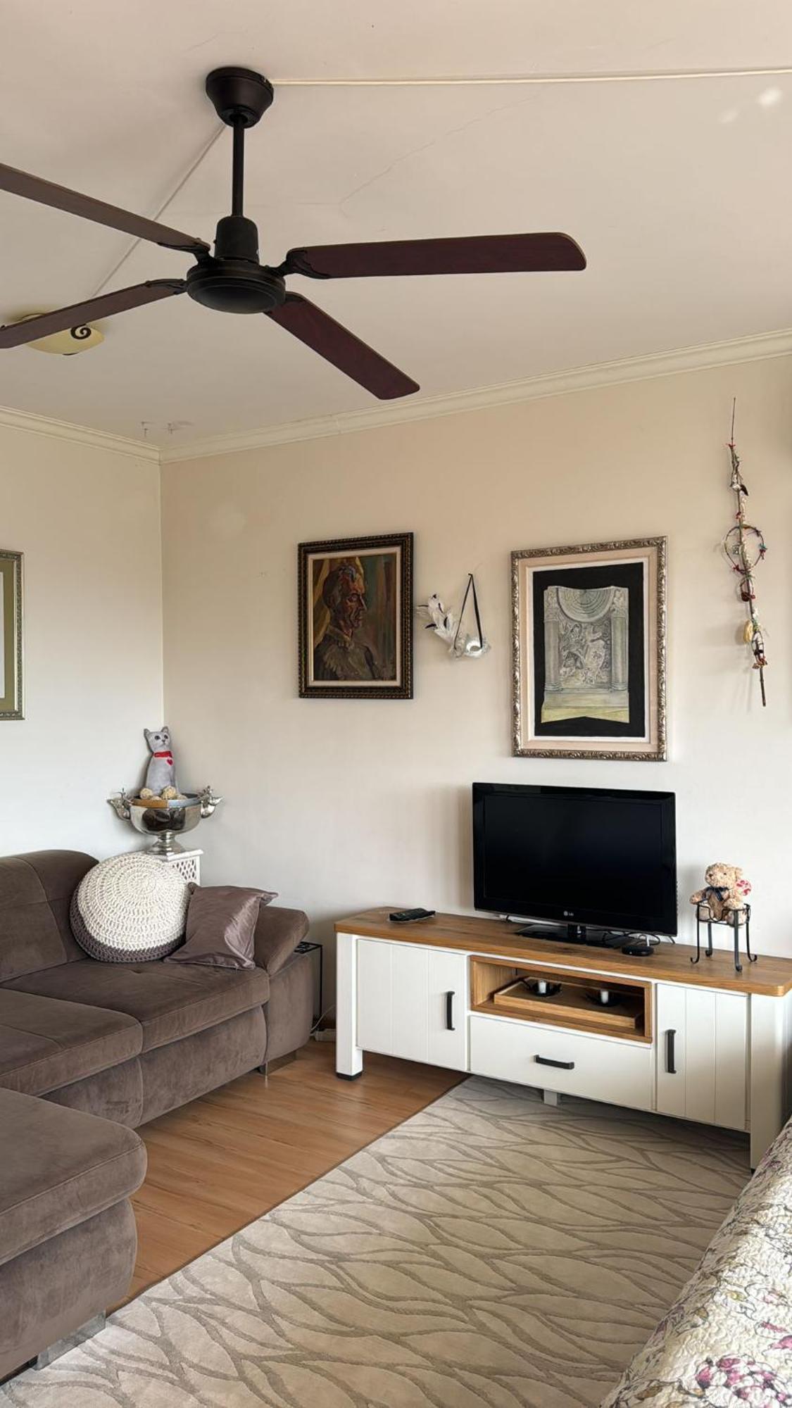 Downtown Central Apartment With Working Kitchen, City Views & Free Parking Kazanlŭk 외부 사진